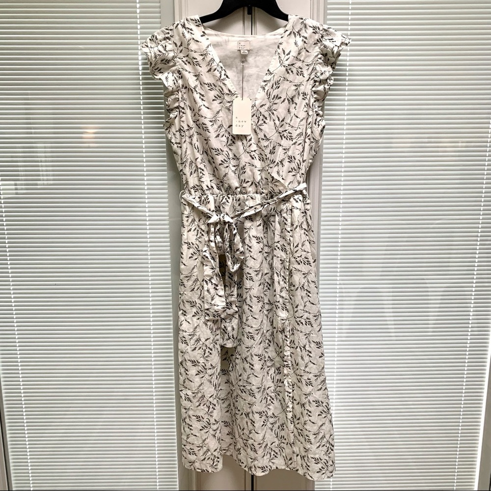 NWT Women's Ruffle Short Sleeve Wrap Dress - A New Day™ XL / Bridal Shower